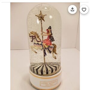 2013 Henri Bendel New York Girl on Carousel Horse Musical Snow Globe Mint